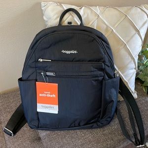 Baggallini Anti Theft Vacation Backpack